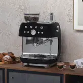 اسپرسوساز و قهوه ساز با آسیاب اسمگ مدل SMEG EGF03