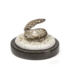 مجسمه توری صدف کوچک نقره ای مشکی