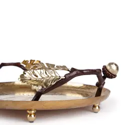 سینی بلوط فلزی گرد 25 سانت شاخه قهوه ای - ظرف طلایی طرحدار