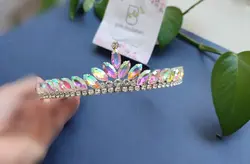 تاج کوتاه طرح یاس در رنگهای متنوع