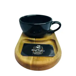 لیوان لاته خوری و سینی چوبی