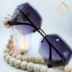 عینک آفتابی زنانه مشکی و قهوه ای با عدسی طوسی سایز بزرگ Voyage(دو رنگ) - six