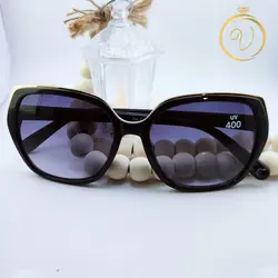  عینک آفتابی زنانه مشکی با جزئیات طلایی و عدسی دودی سایز بزرگ مدل Glam - six