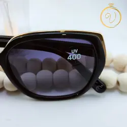  عینک آفتابی زنانه مشکی با جزئیات طلایی و عدسی دودی سایز بزرگ مدل Glam - six