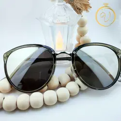 عینک آفتابی زنانه فریم دودی شفاف گرد با عدسی دودی سایه روشن مدل Urban Cool - six