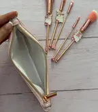 ست ۵ تکه براش آرایشی همراه کیف طرح هلو کیتی