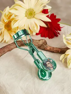 فرمژه طرح فریدا کالو