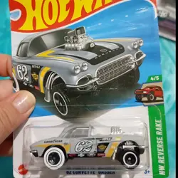 ماشین اسباب بازی اتومبیل های مجرد 62 CORVETTE GASSER HKH64 هات ویلز HOT WHEELS