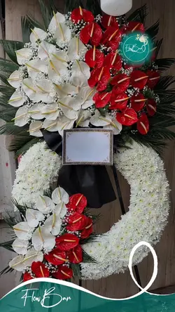 تاج گل درباری تاج دار تسلیتی فلوبار