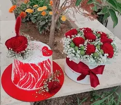 ست گل و کیک تولد با تم گوجه سبز نوبرونه فلوبار