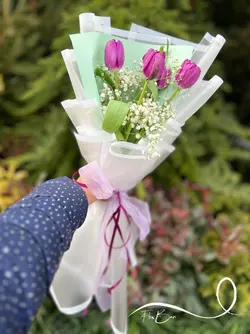 دسته گل لاله بنفش فلوبار