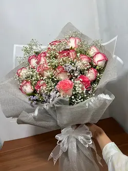 دسته گل رز لب ماتیکی فلوبار