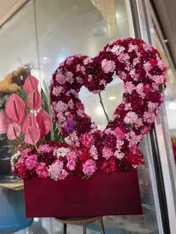 باکس گل قلبی فلوبار