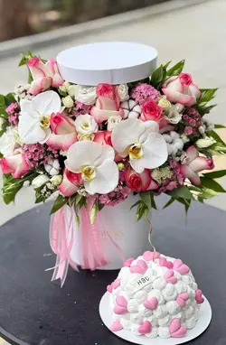 ست گل و کیک تولد صورتی فلوبار