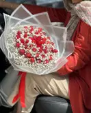 دسته گل ژیپسوفیلا و توت فرنگی فلوبار