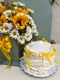باکس گل و کیک تولد با تم آفتابگردون فلوبار