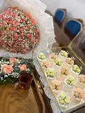 دسته گل و گلارایی سینی و کاپ کیک خواستگاری فلوبار