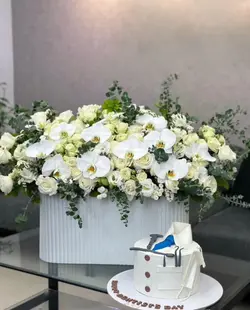 ست گل و کیک تولد فلوبار