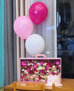 باکس گل و کیک و بادکنک تولد فلوبار