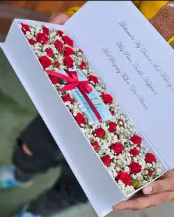 باکس گل و اسکناس آرایی فلوبار
