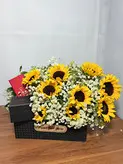 تزیین هدیه داخل باکس گل فلوبار