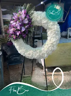 تاج گل درباری تبریک و افتتاحیه فلوبار