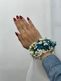 دستبند با گل طبیعی برای عروس فلوبار