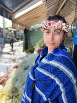 تاج عروس با گل طبیعی فلوبار