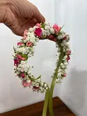 تاج عروس با گل طبیعی فلوبار
