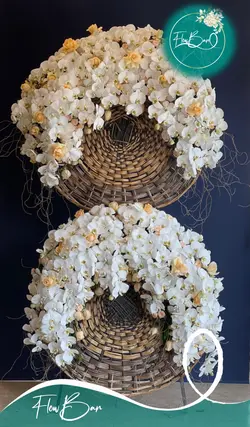 تاج گل دو‌طبقه ای تبریک و افتتاحیه فلوبار