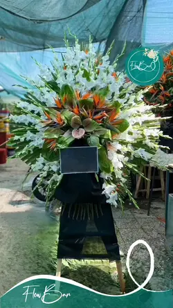 تاج گل یک طبقه ترحیمی فلوبار