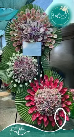 تاج گل سه طبقه ای تبریک و افتتاحیه فلوبار