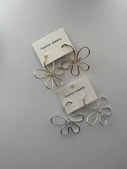 گوشواره برگ مینیمال