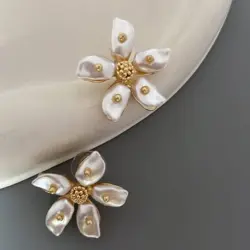 گوشواره گل مروارید