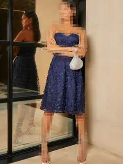 پیراهن زنانه  کوتاه مجلسی سرمه ای برند چی چی لاندن جنس تور و حریر آستردار