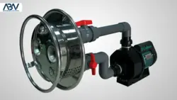 موج‌ساز استخری کالمو | تجربه شنا در استخر بی انتهای ویلایی