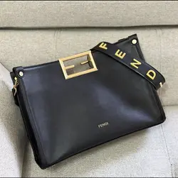 کیف مجلسی زنانه دستی دوشی دخترانه چرم مشکی اسپرت فانتزی مارک فندی FENDI مستر کولیتی لاکچری شیک و خاص اورجینال