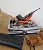 ست پیپ چوبی کد 012 با لوازم و تجهیزات کامل، رنگ قهوه ای چوب آبنوس جعبه فلزی (آلومینیومی) برند(old wood (pipe brown با ارسال رایگان/مناسب کادویی؛هدیه دادن؛اکسسوری....لاکچری،فوق حرفه ای، اصل