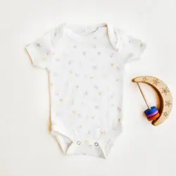 بادی آستین کوتاه طرح گل و زنبور سفید وارداتی Teddy Boom