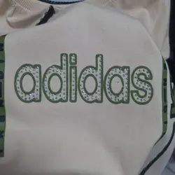 تیشرت بچه‌گانه نگین‌دار طرح adidas | اسپرت و خاص | پنبه‌ای درجه یک - جین پوش جزیره