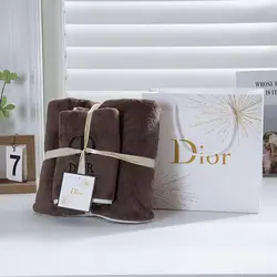 خرید حوله باشگاهی دو تیکه برند دیور Dior - دلوکس گالری قشم