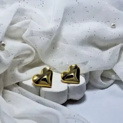 گوشواره میخی طرح قلب استیل طلایی | زیورآلات شاینورا