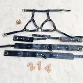 هارنس سینه به همراه ست اکسسوری کمربندی چرمی فری سایز ۳۶ تا ۴۴ کد 214 / 9878
