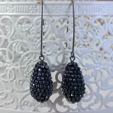 گوشواره زنانه طرح انگور سنگی برند اروپایی accessories ضدحساسیت
