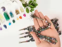 خرید تسبیح عقیق جاسپر | نماد تعادل، انرژی و ارتباط با زمین