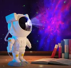 پروژکتور کهکشانی فضانورد ایستاده با ریموت کنترل