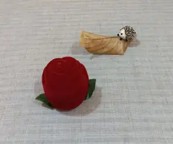 جعبه گل رز مخملی بدون شاخه - فروشگاه اینترنتی گلد باکس