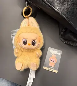 عروسک لبوبو شانسی مدل ماکارون و هوسیت