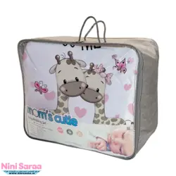 سرویس روتختی نوزاد برند مامز کیوتی(momscutie) مدل 7 تکه طرح زرافه قلبی رنگ صورتی - خرید مستقیم از تولید کننده