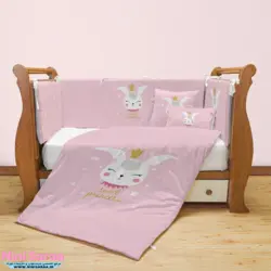 سرویس روتختی نوزاد برند مامز کیوتی (momscutie) مدل 7 تکه طرح خرگوش پرنس رنگ صورتی- خرید مستقیم از تولید کننده